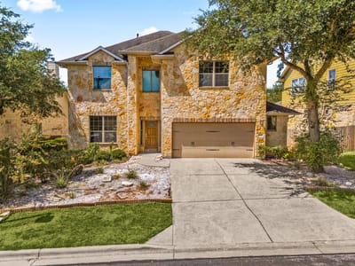 Property photo 2 at 8608 Alophia DR - 4 bed 2 bath home