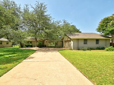 Primary bedroom at 8608 Crest Ridge CIR - 3 bed 2 bath home