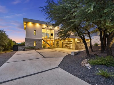 Kitchen at 8610 Buffalo TRL - 3 bed 3 bath home