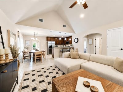 Primary bedroom at 863 Roadrunner SPUR - 3 bed 2 bath home