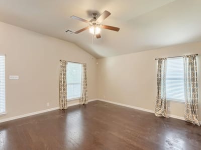 Bathroom at 865 Heritage Springs TRL - 3 bed 2 bath home