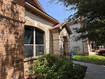 Property photo 3 at 8704 Keynes LN - 3 bed 2 bath home
