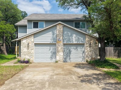 Living area at 8710 Clearbrook TRL Unit #A and B - Springwoods Sec 02A Rev 1981, Austin, TX