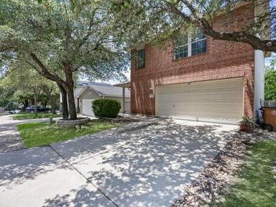 Property photo 3 at 8710 Davis Oaks TRL - 3 bed 2 bath home