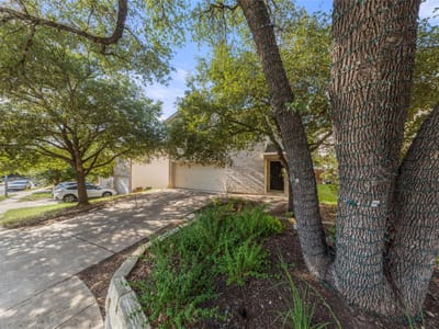 Kitchen at 8716 Davis Oaks TRL - 3 bed 2 bath home