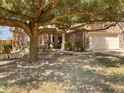 Living area at 880 Bottle Brush DR - 3 bed 2 bath home