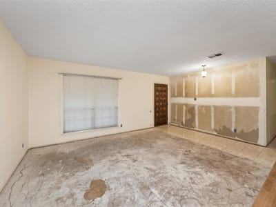 Bathroom at 8804 El Rey BLVD - 4 bed 2 bath home