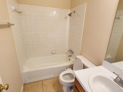 Property photo 5 at 8811 Clearbrook TRL - Springwoods Ii-A Rev 1981, Austin, TX