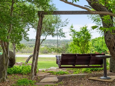 Property photo 4 at 8815 Blazyk DR - 4 bed 3 bath home