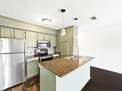 Property photo 2 at 8888 Tallwood DR Unit #2307 - 1 bed 1 bath home