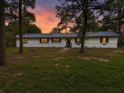 Primary bedroom at 890 Highway 21 - 3 bed 2 bath home