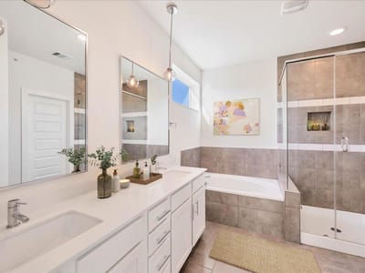 Living area at 8922 Menchaca Rd Unit #906 - 3 bed 3 bath home