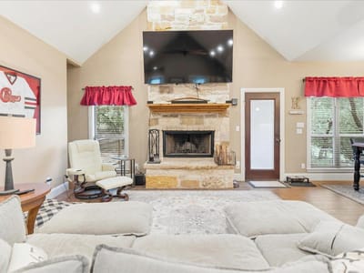 Bathroom at 9 Caliche CT - 4 bed 3 bath home