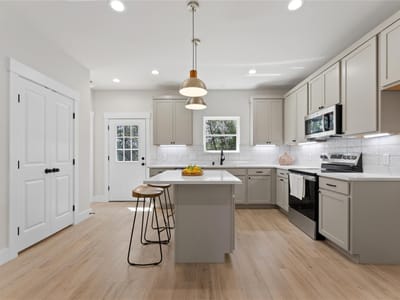 Property photo 3 at 9 Stone Creek - 3 bed 2 bath home