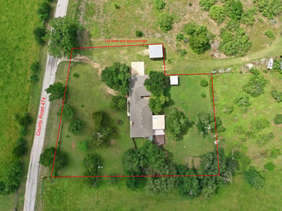 Primary bedroom at 900 County Road 474 - 3 bed 2 bath home