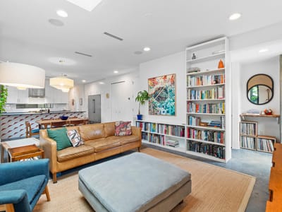 Property photo 5 at 900 Karen Ave Unit #A - 3 bed 3 bath home
