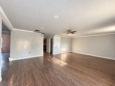Photo 4 of 14 at 900 Lee LN - 2 bed 1 bath home