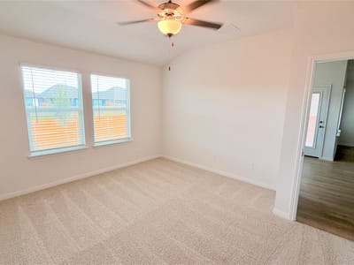 Photo 3 of 6 at 900 Universal DR - 3 bed 2 bath home