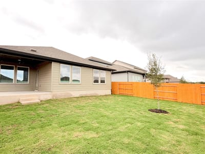 Photo 5 of 6 at 900 Universal DR - 3 bed 2 bath home