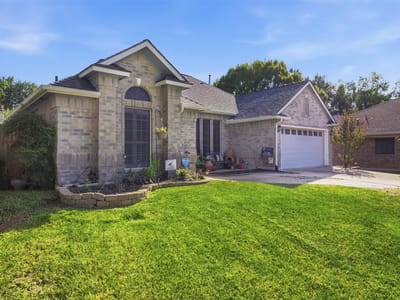 Property photo 2 at 9005 Brimstone LN - 3 bed 2 bath home