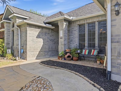 Property photo 3 at 9005 Brimstone LN - 3 bed 2 bath home