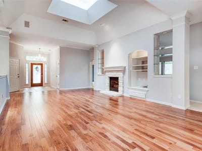 Property photo 3 at 9009 Lantana WAY - 3 bed 2 bath home