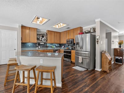 Property photo 5 at 901 Dogwood TRL - 4 bed 2 bath home