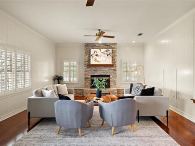 Living area at 901 Lauder Dr - 3 bed 3 bath home