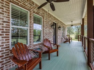 Kitchen at 901 Spanish Oaks Blvd - 3 bed 2 bath home