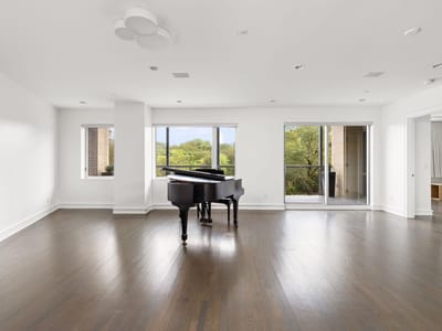 Property photo 2 at 901 W 9th ST Unit #107 - 2 bed 2 bath home