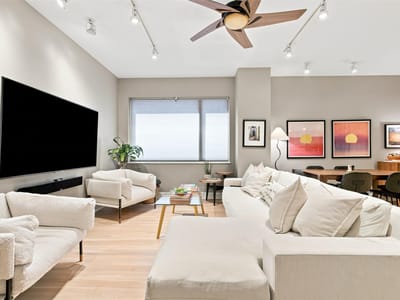 Property photo 3 at 901 W 9th ST Unit #216 - 2 bed 1 bath home