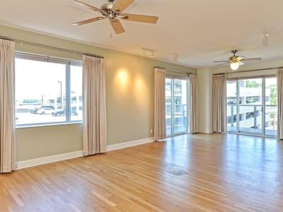 Property photo 5 at 901 W 9th ST Unit #508 - 2 bed 2 bath home