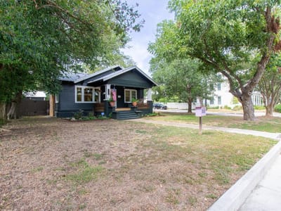 Property photo 3 at 902 W Hopkins ST - 2 bed 2 bath home