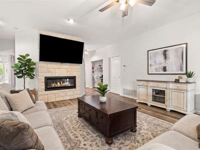 Living area at 9024 Heiden LN - 3 bed 2 bath home