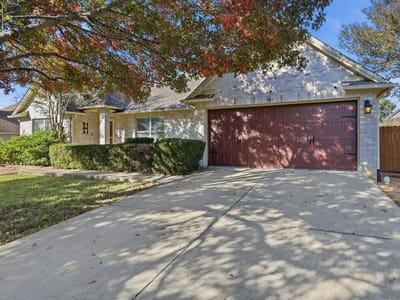 Primary bedroom at 903 E Olympic DR - 3 bed 2 bath home