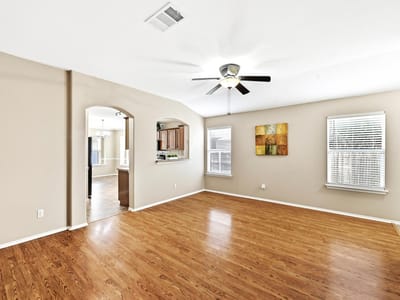 Living area at 903 Gentry DR - 3 bed 2 bath home