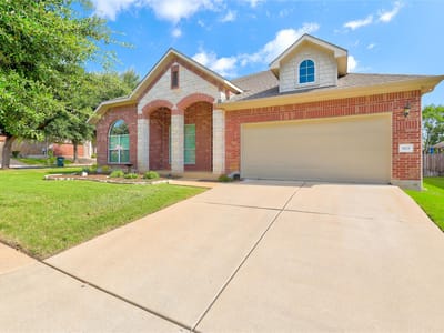 Property photo 3 at 903 Madrone DR - 3 bed 2 bath home