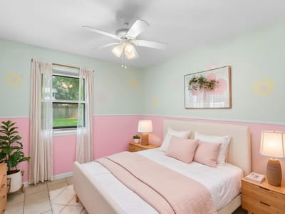 Primary bedroom at 903 Mimosa Dr - 3 bed 1 bath home