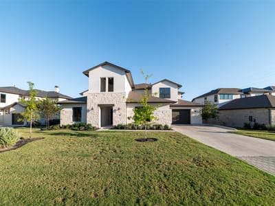 Living area at 903 Tomichi TRL - 5 bed 5 bath home