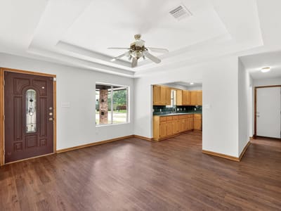 Primary bedroom at 903 Travis ST - 3 bed 2 bath home