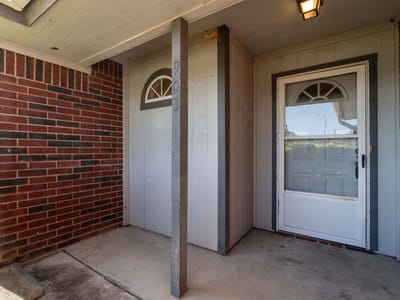 Primary bedroom at 903 Whirlaway DR - 3 bed 2 bath home