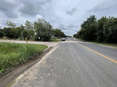 Property photo 3 at 904 Battle Bend BLVD - Park At Battle Bend Amd, Austin, TX