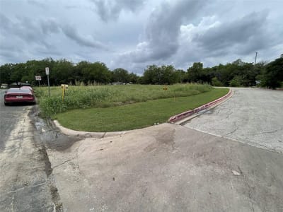 Property photo 4 at 904 Battle Bend BLVD - Park At Battle Bend Amd, Austin, TX
