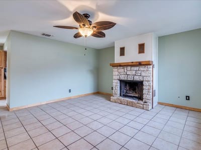 Bathroom at 904 Conway DR - 3 bed 1 bath home
