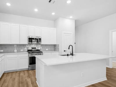 Property photo 2 at 904 Prominence WAY - 4 bed 2 bath home