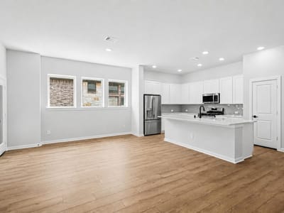 Property photo 3 at 904 Prominence WAY - 4 bed 2 bath home