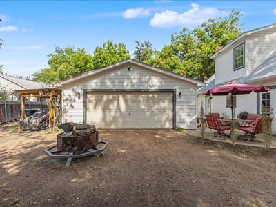 Property photo 5 at 904 Spring ST - 3 bed 2 bath home