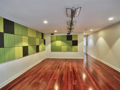 Primary bedroom at 904 West Ave Unit #101 - 1 bed 1 bath home
