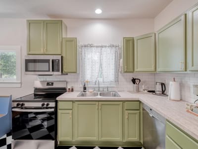 Property photo 3 at 905 Bellview Ave - 3 bed 1 bath home