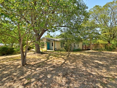 Property photo 3 at 905 Emerald Wood DR - 3 bed 1 bath home